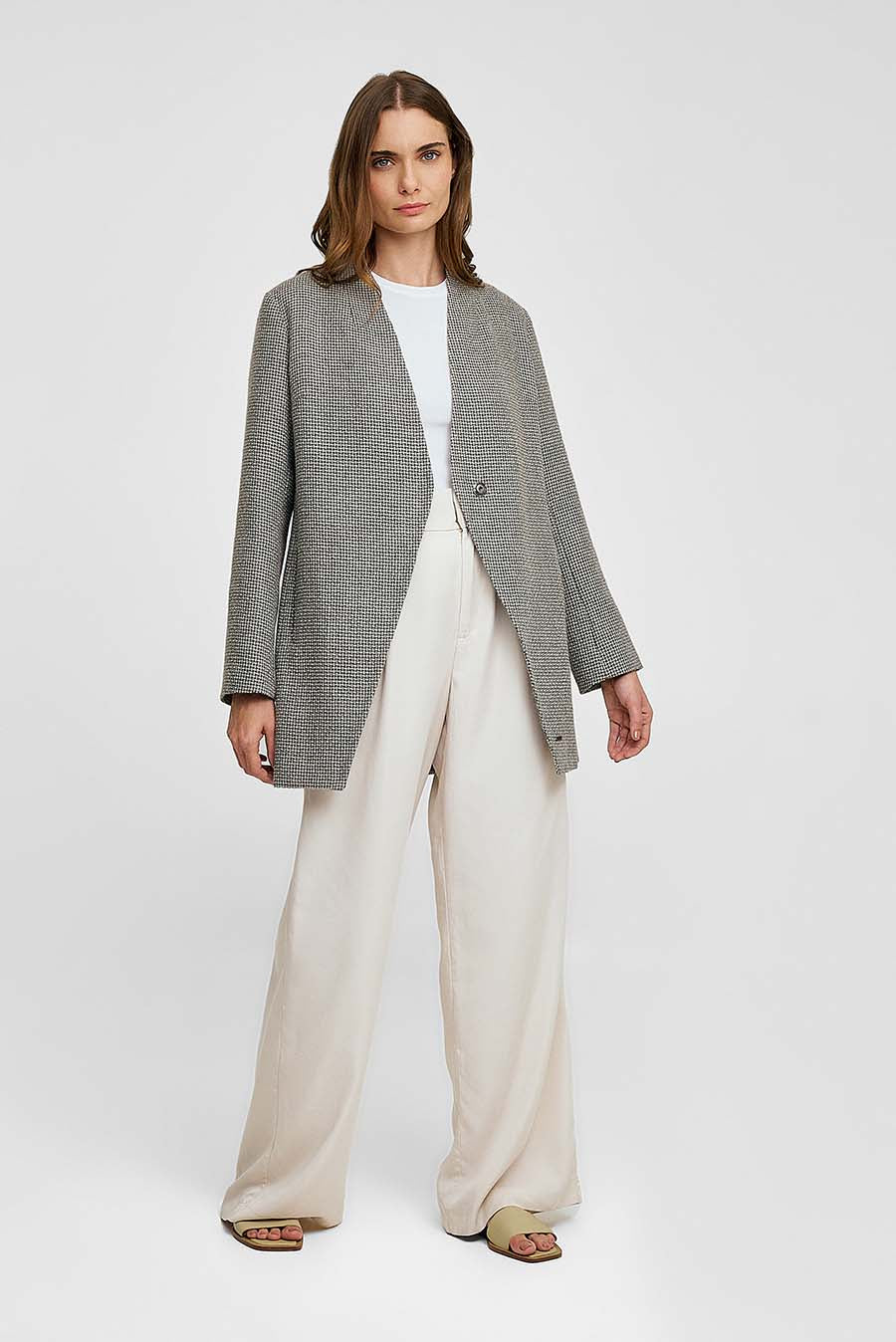 Whose Coat Baby Alpaca Color Grey - Image 4
