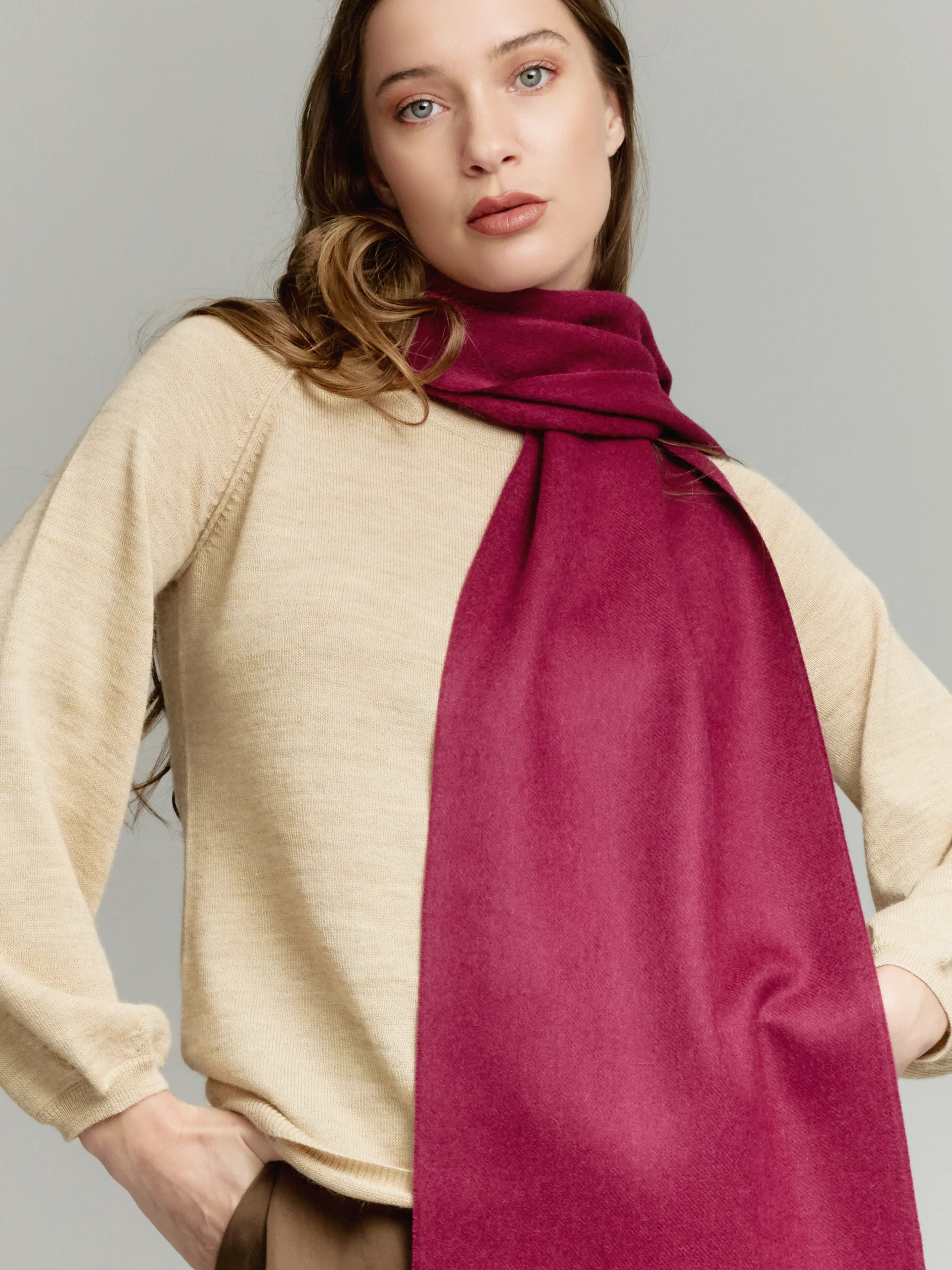 Adrian Scarf Baby Alpaca Color Cherry - Image 3