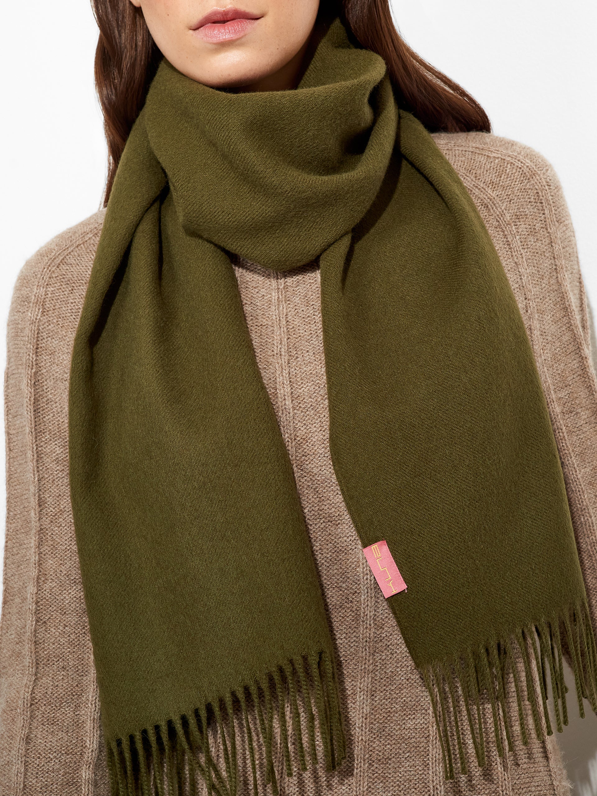 Adrian Scarf Baby Alpaca Color Green - Image 3