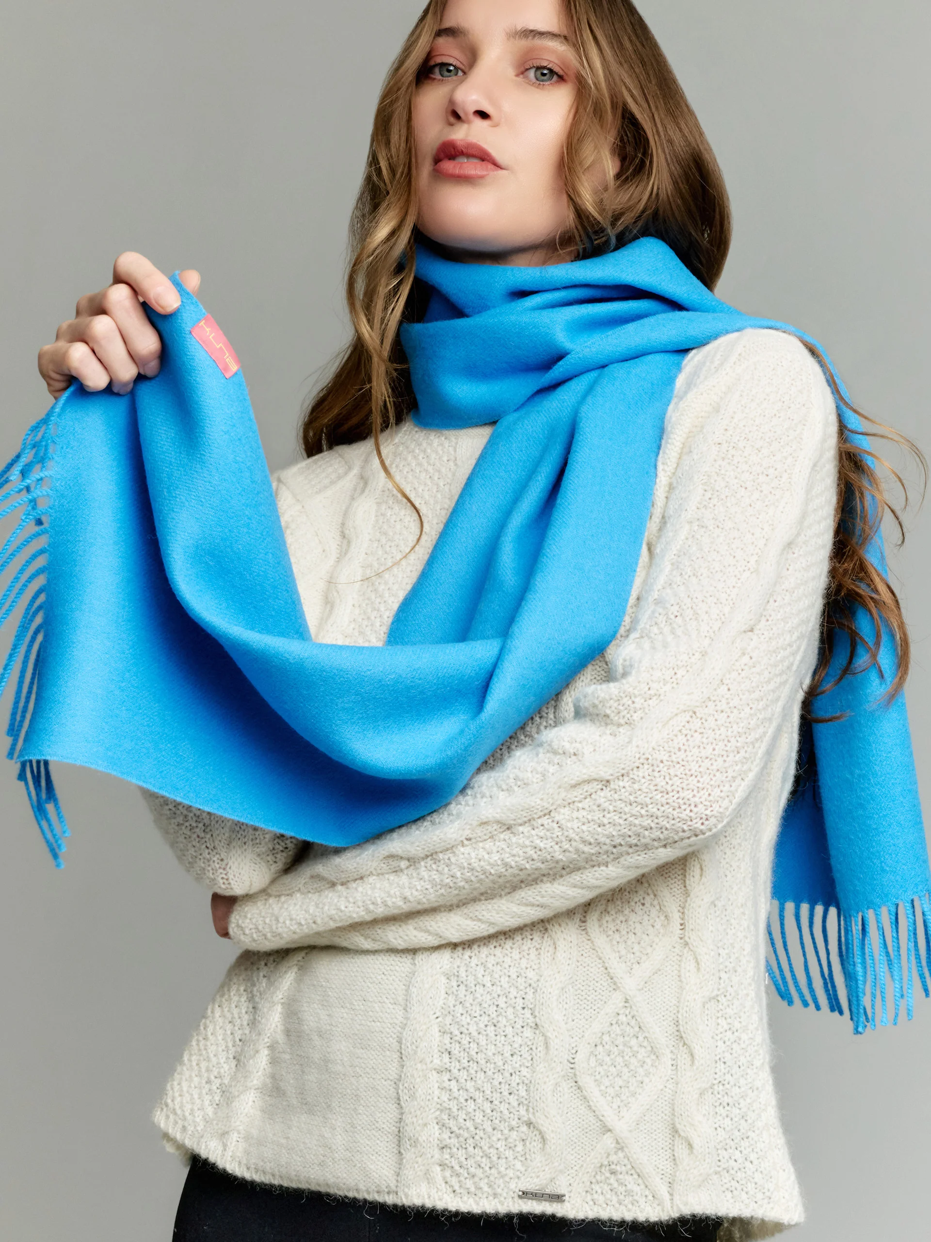 Adrian Scarf Baby Alpaca Color Turquoise - Image 3