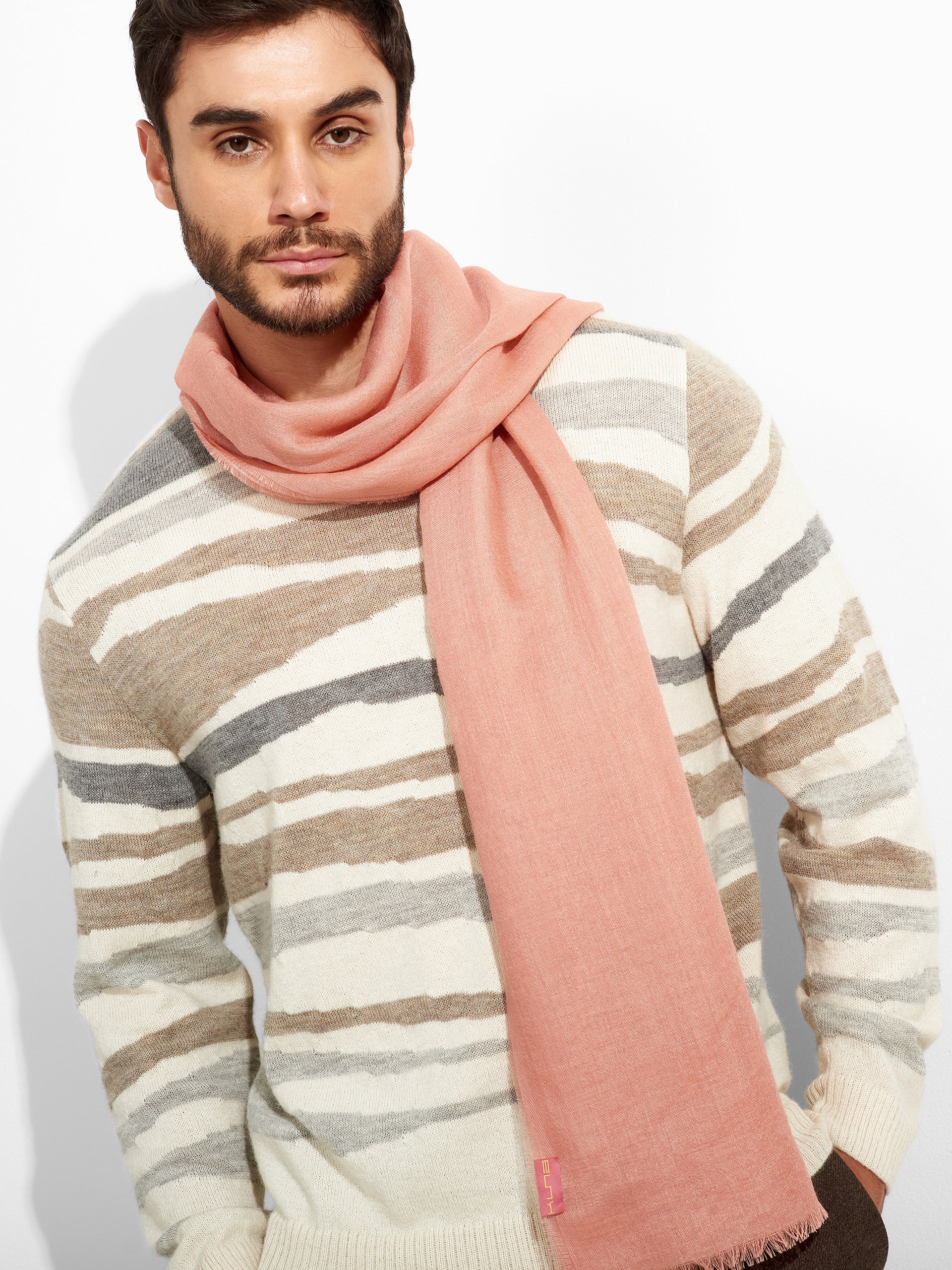 Alondra Shawl Baby Alpaca Color Pink - Image 5
