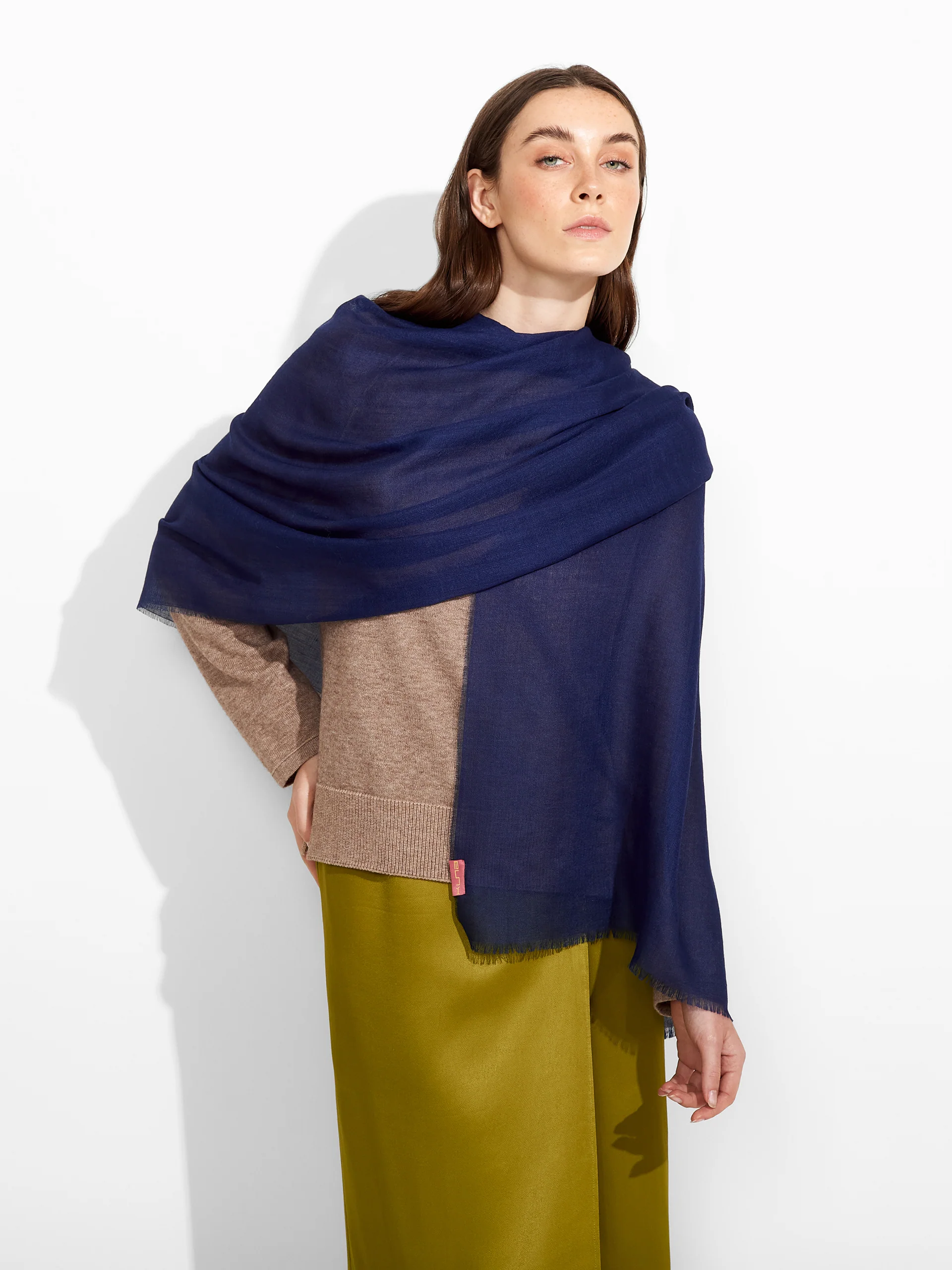 Alondra Shawl Baby Alpaca Color Navy Blue