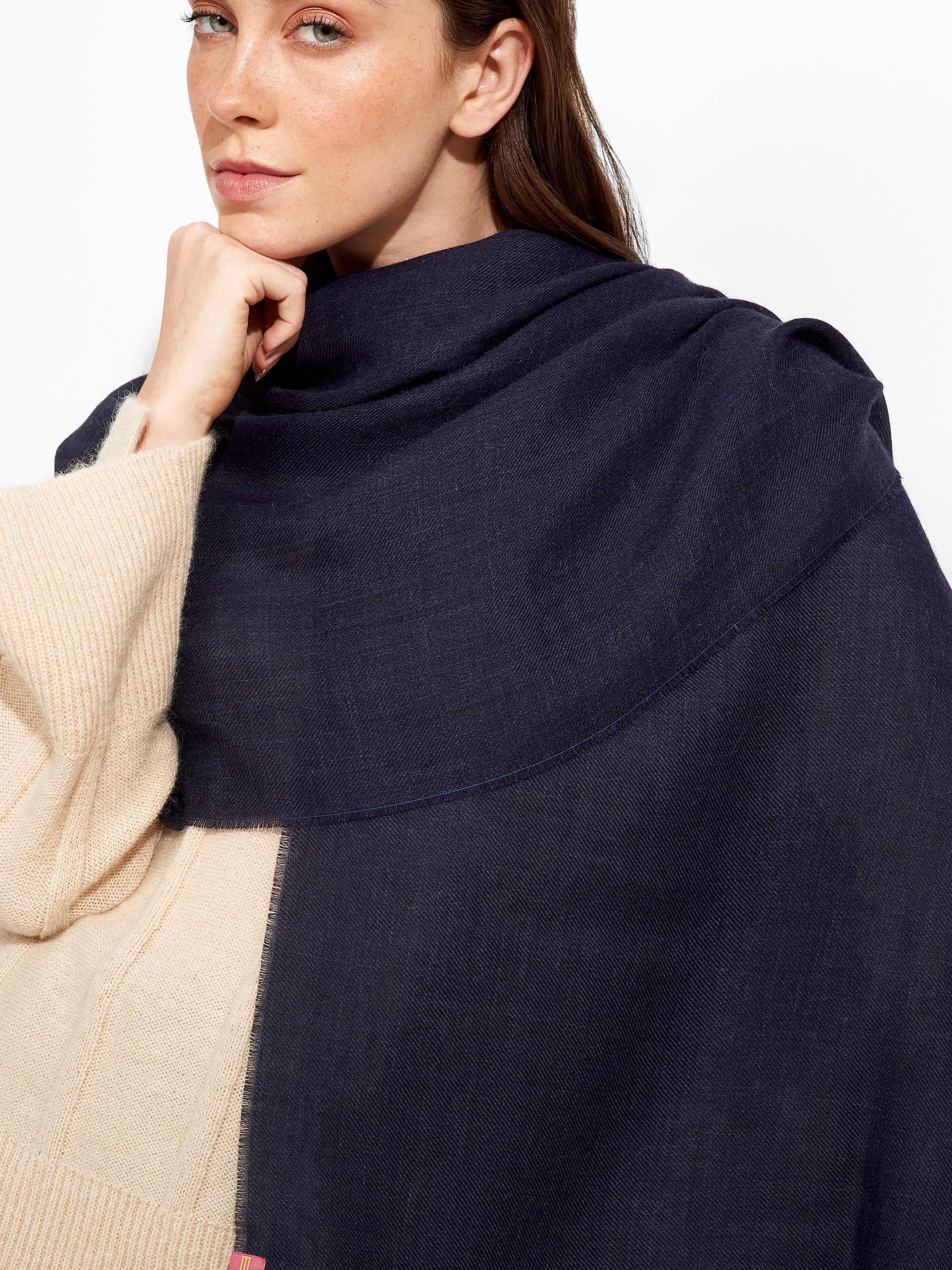 Amareto Shawl Baby Alpaca Color Blue - Image 3