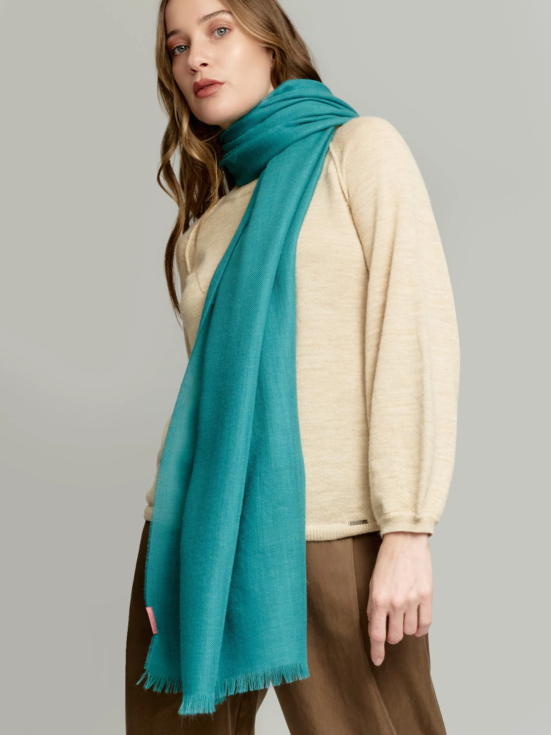 Amareto Shawl Baby Alpaca Color Turquoise - Image 3