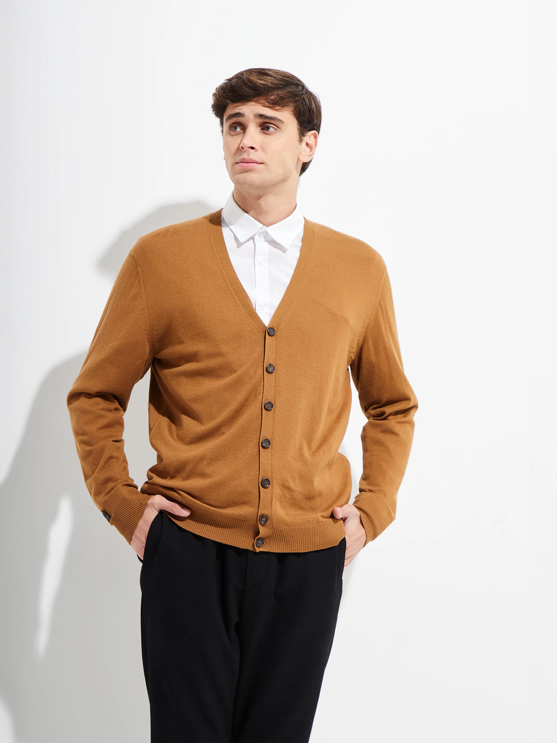 Bernard Cardigan Vicuña Color Camel - Image 2