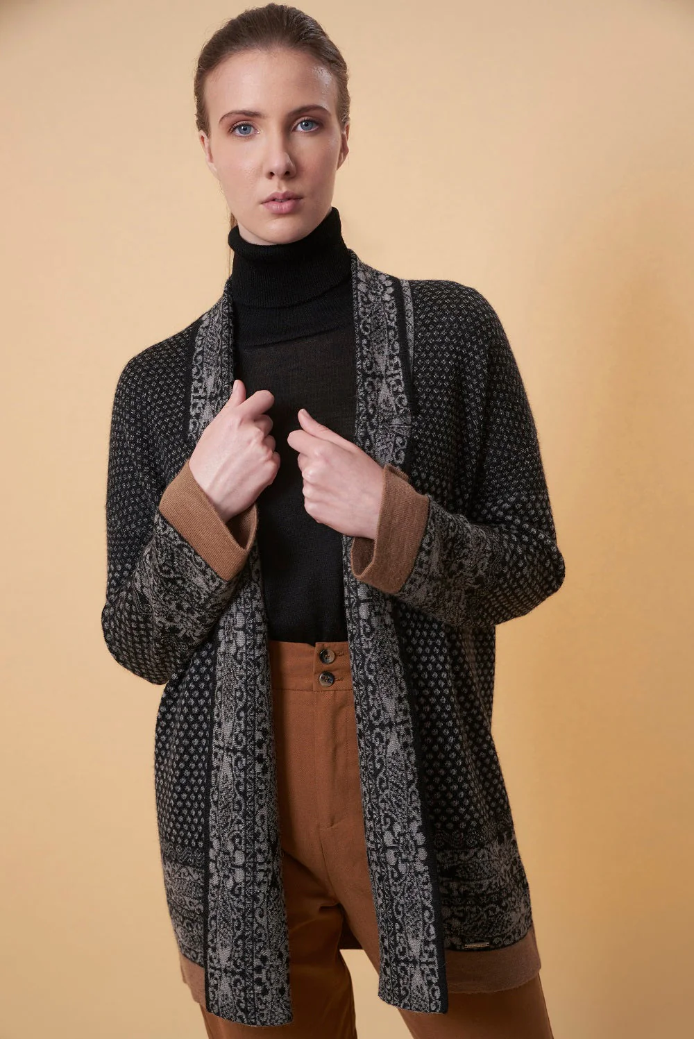 Uforia Cardigan Baby Alpaca Color Black