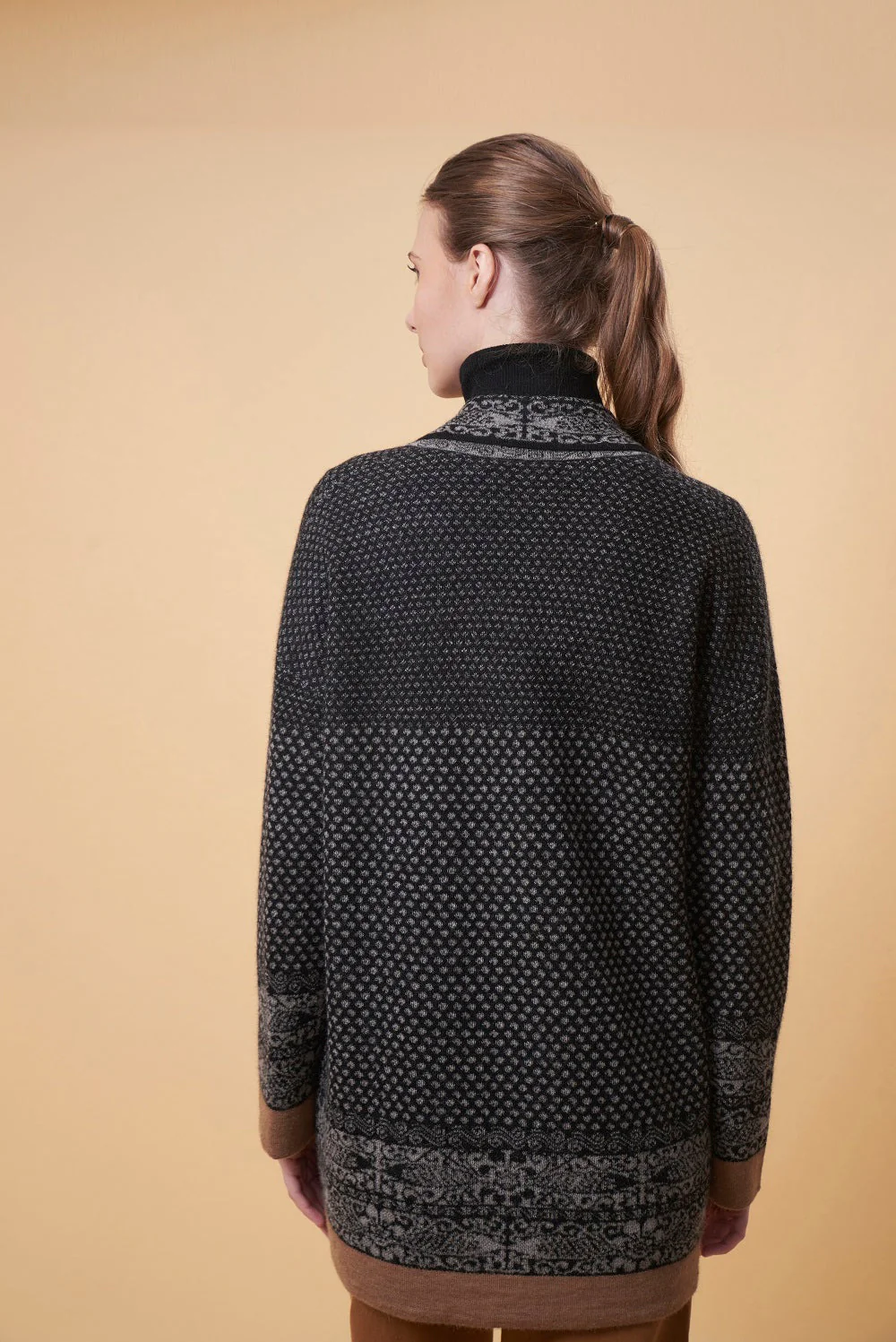 Uforia Cardigan Baby Alpaca Color Black - Image 2