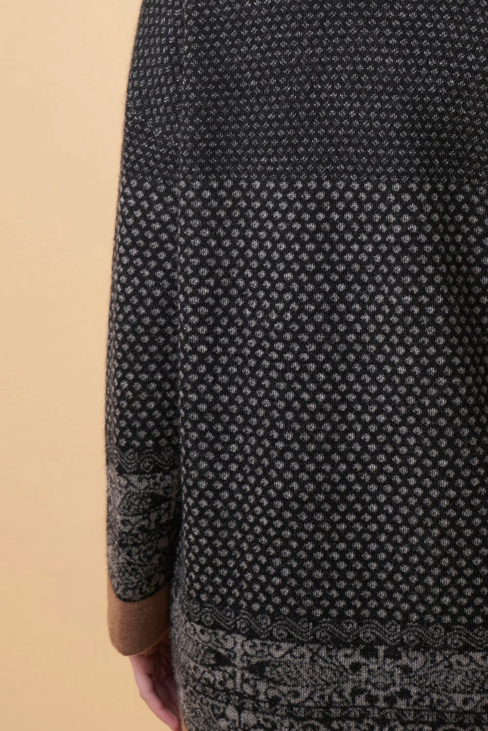 Uforia Cardigan Baby Alpaca Color Black - Image 4