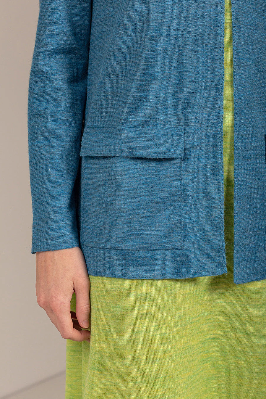 Ushi Cardigan Baby Alpaca Color Barbados - Image 4