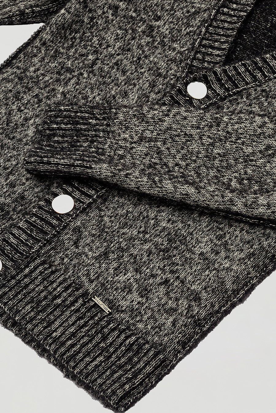 Week Cardigan Baby Alpaca Color B&W - Image 2