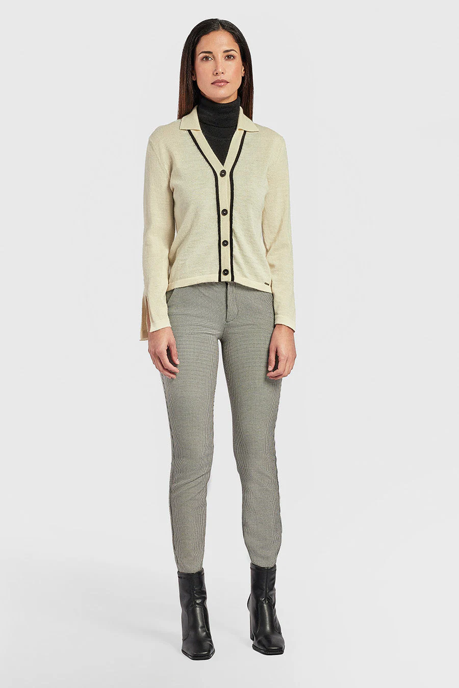 Work Cardigan Baby Alpaca Color B&W - Image 4