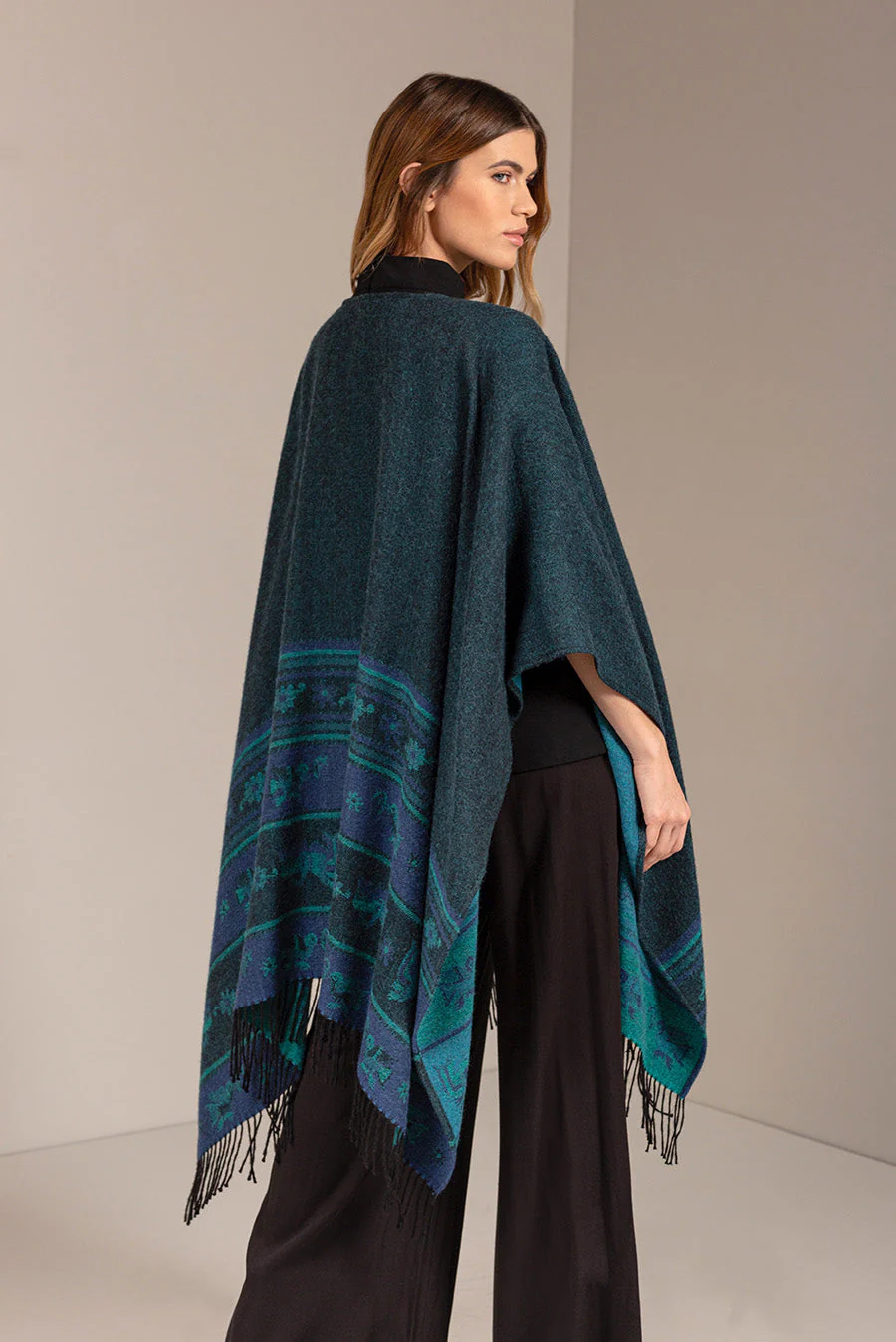 Nazca - 41 Cape Baby Alpaca Color Blue - Image 2