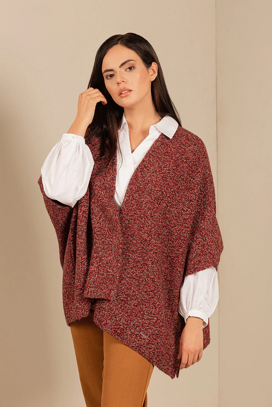 Sandra Cape Baby Alpaca Color Pinot