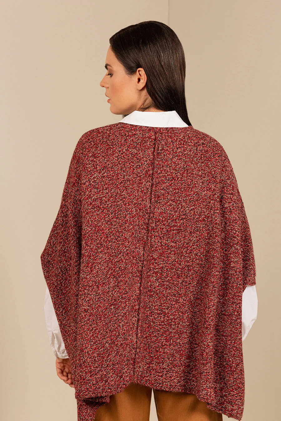 Sandra Cape Baby Alpaca Color Pinot - Image 2