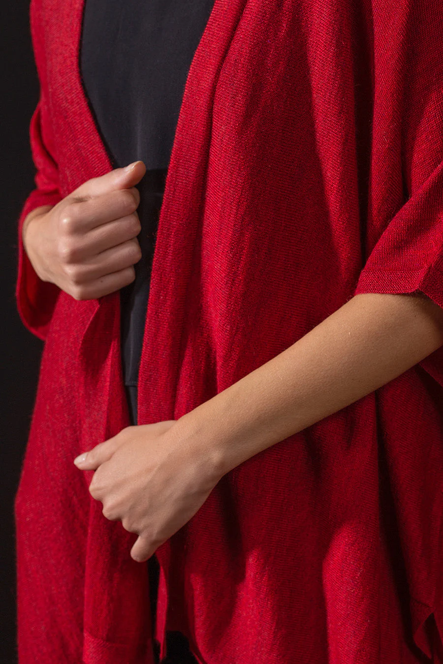 Tandem Cape Royal Alpaca Color Rosso - Image 4