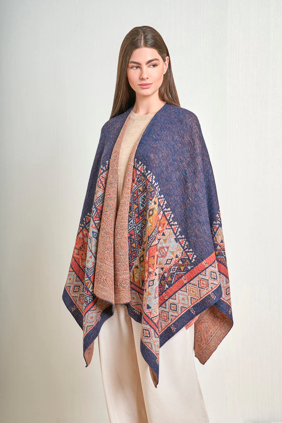 Valle Cape Baby Alpaca Color Astral