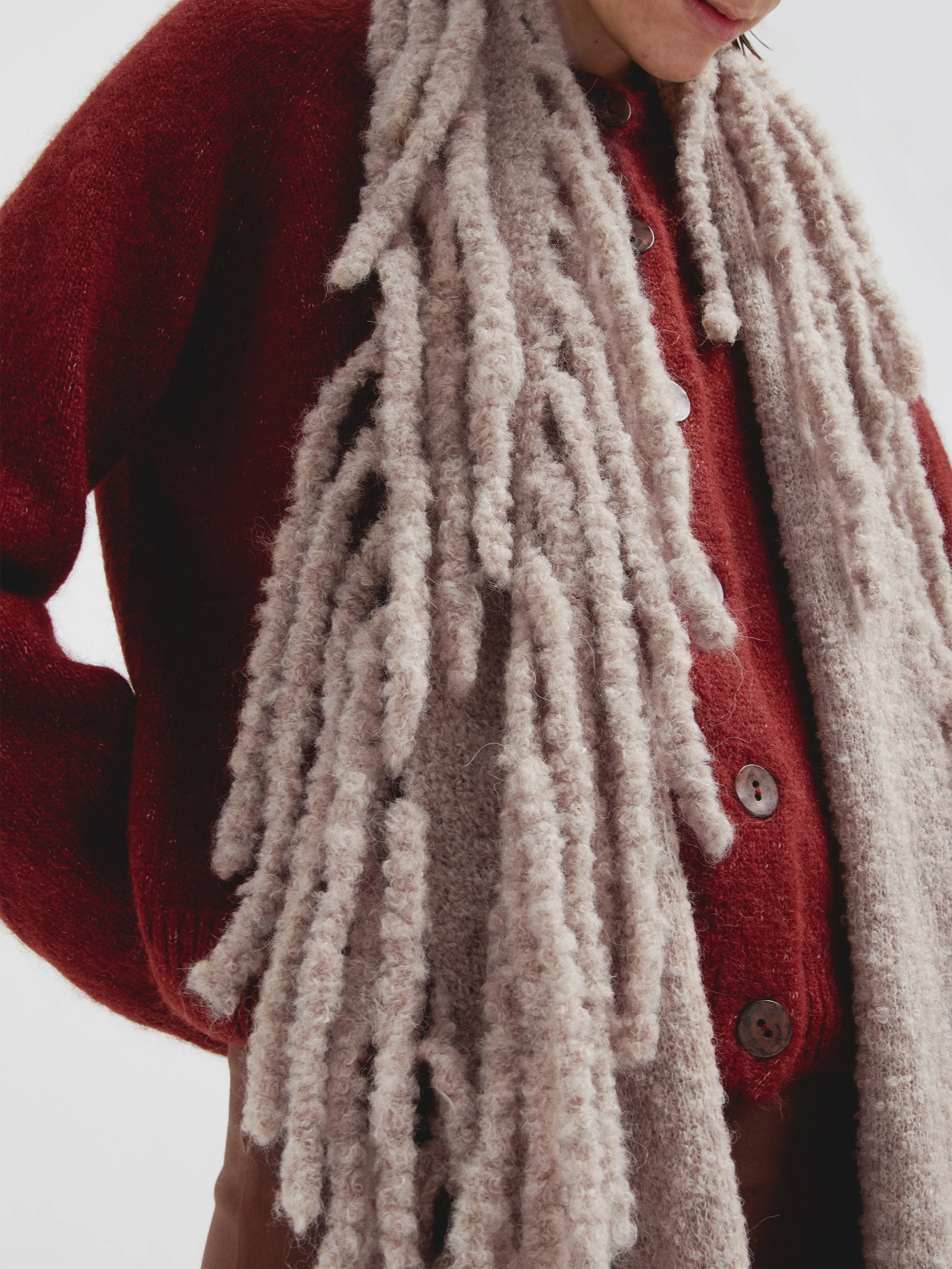 Cascade Scarf Alpaca Color Beige - Image 3