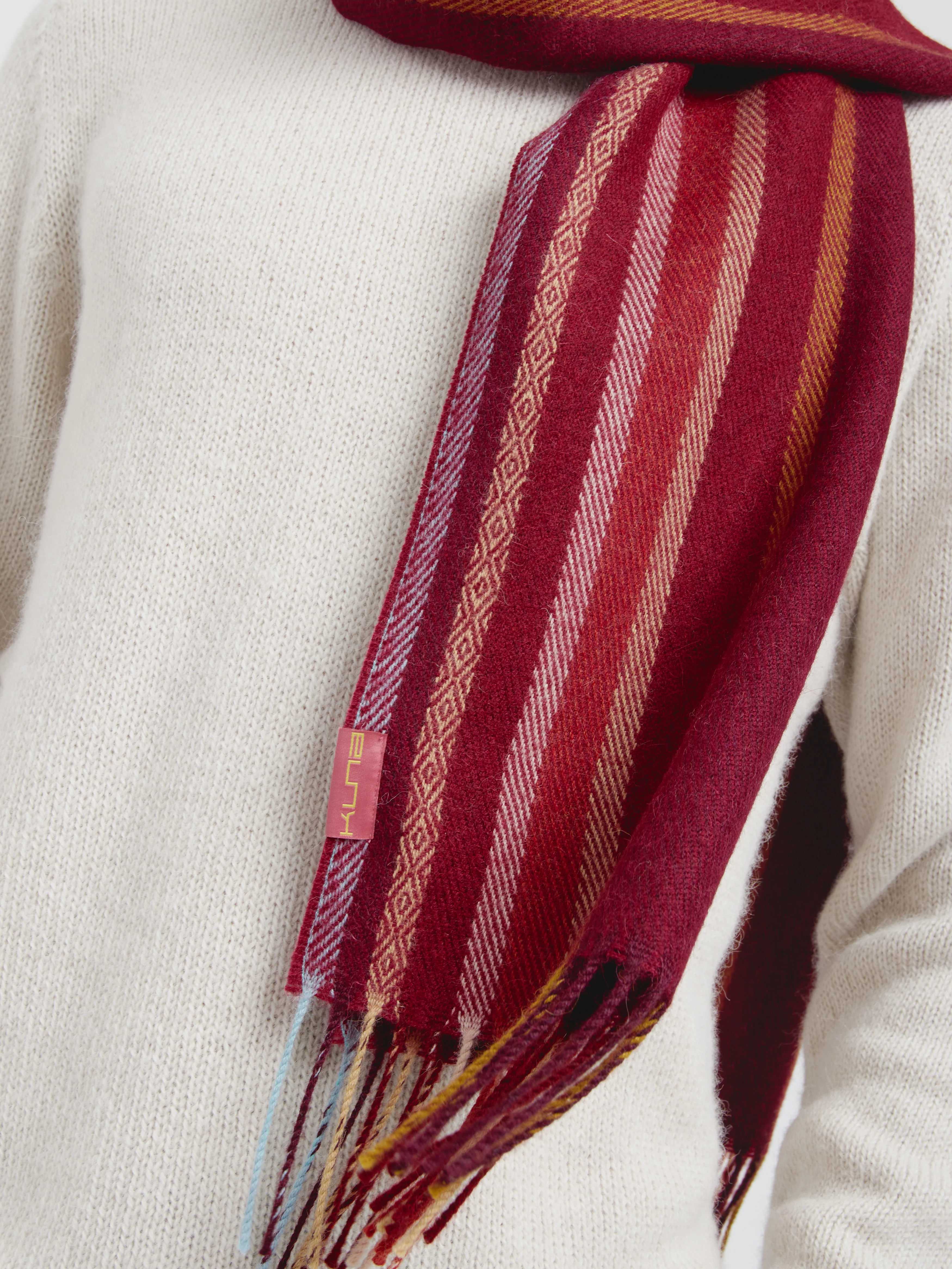 Catedral Scarf Baby Alpaca Color Red - Image 5