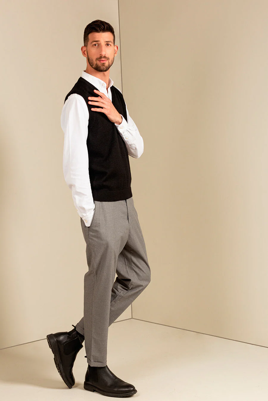 Abel Vest Baby Alpaca Color Black - Image 3