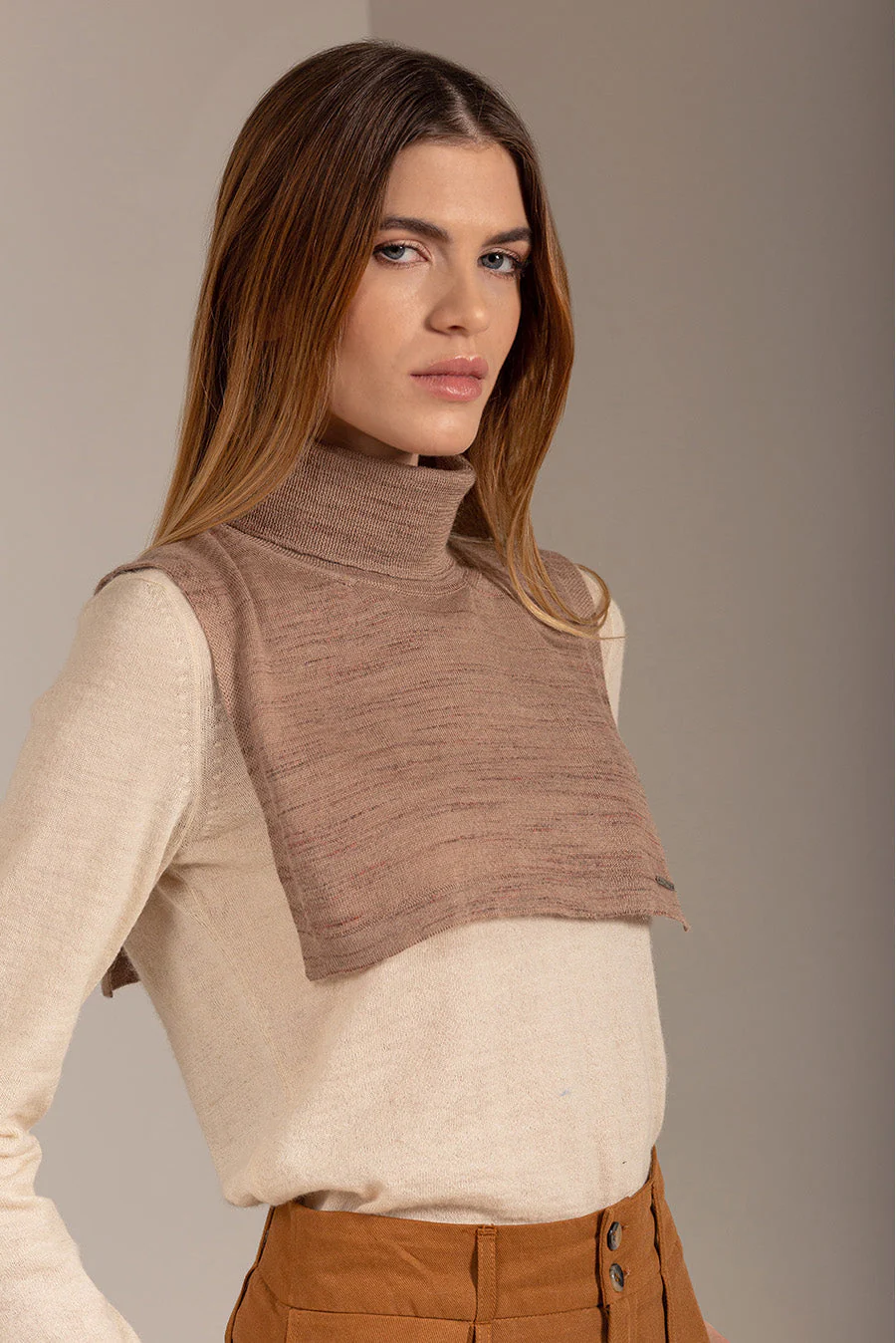 Urbany Vest Baby Alpaca Color Almond - Image 2