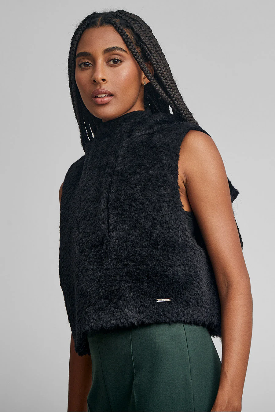 Weil Vest Suri Alpaca & Wool Color Black - Image 2