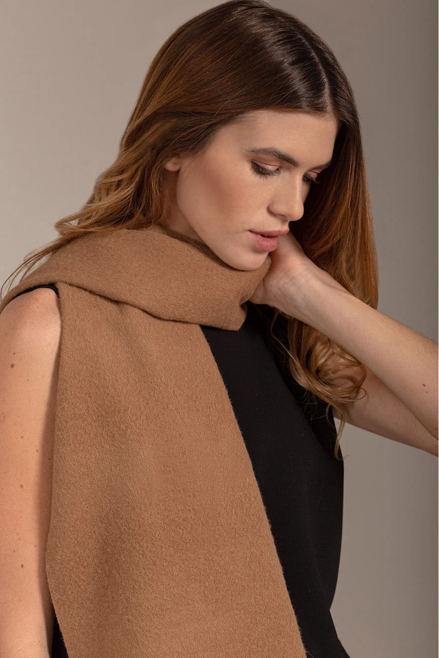 Adrian Scarf Baby Alpaca Color Camel - Image 3