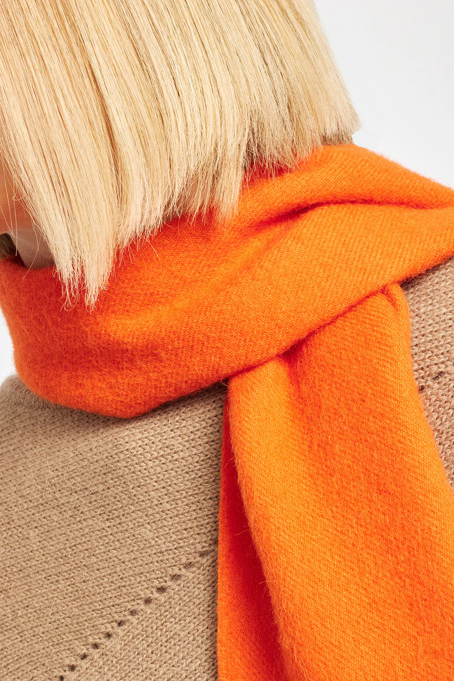 Adrian Scarf Baby Alpaca Color Naranja - Image 3
