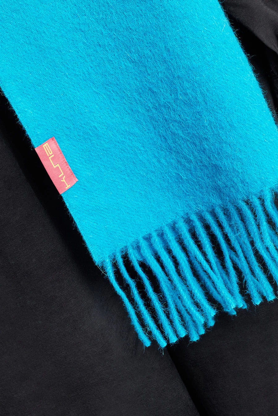 Adrian Scarf Baby Alpaca Color Turquesa - Image 3