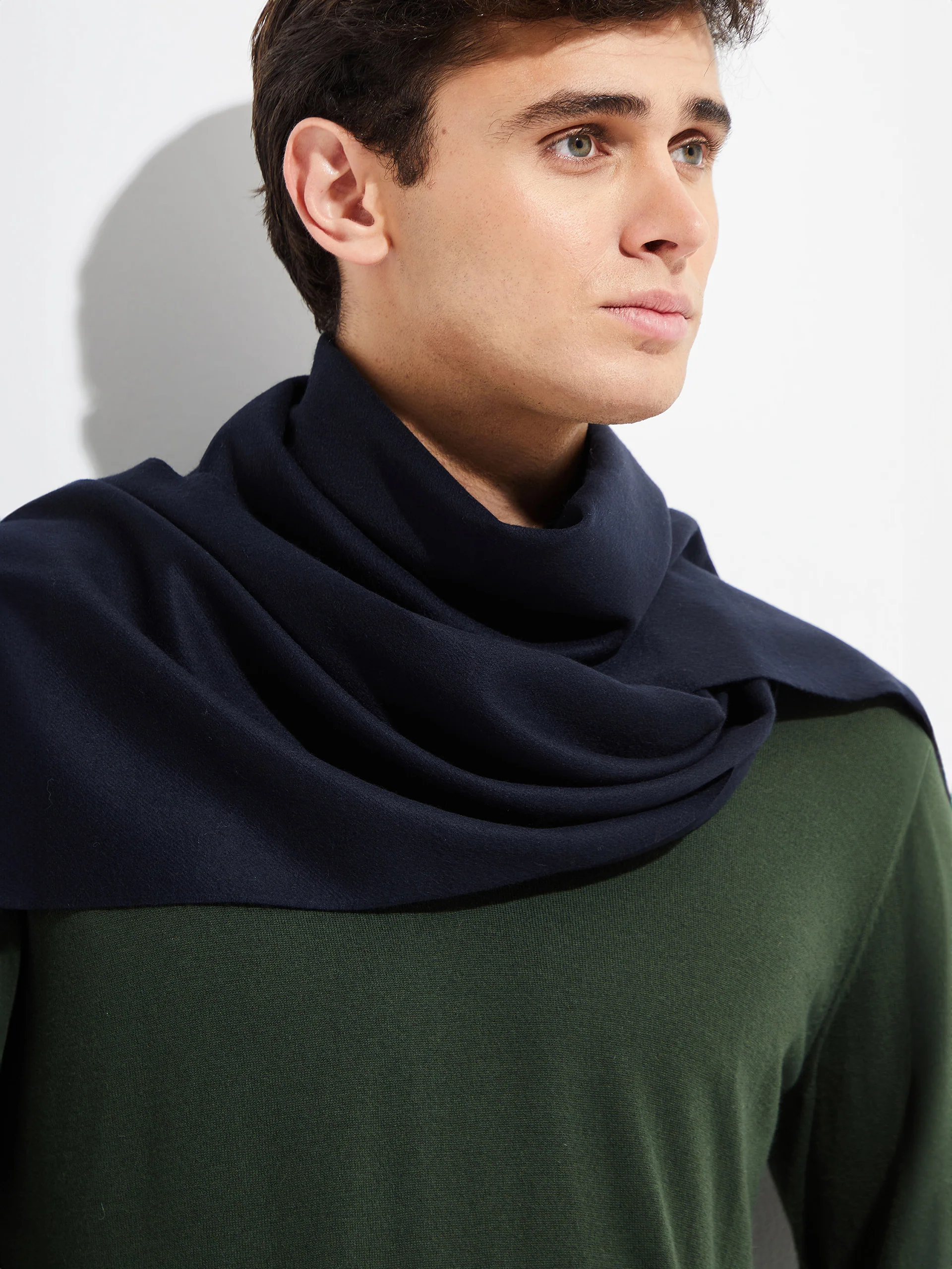 Basel Scarf Vicuña Color Navy - Image 5