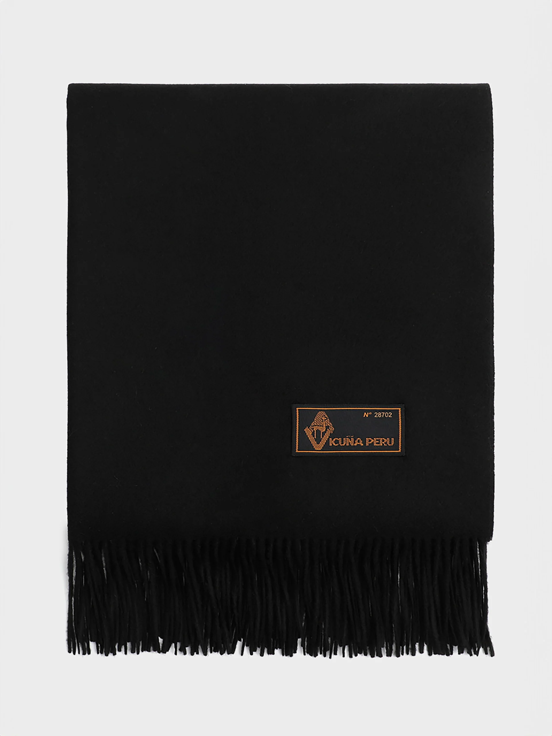 Berna Scarf Vicuña Color Black - Image 2