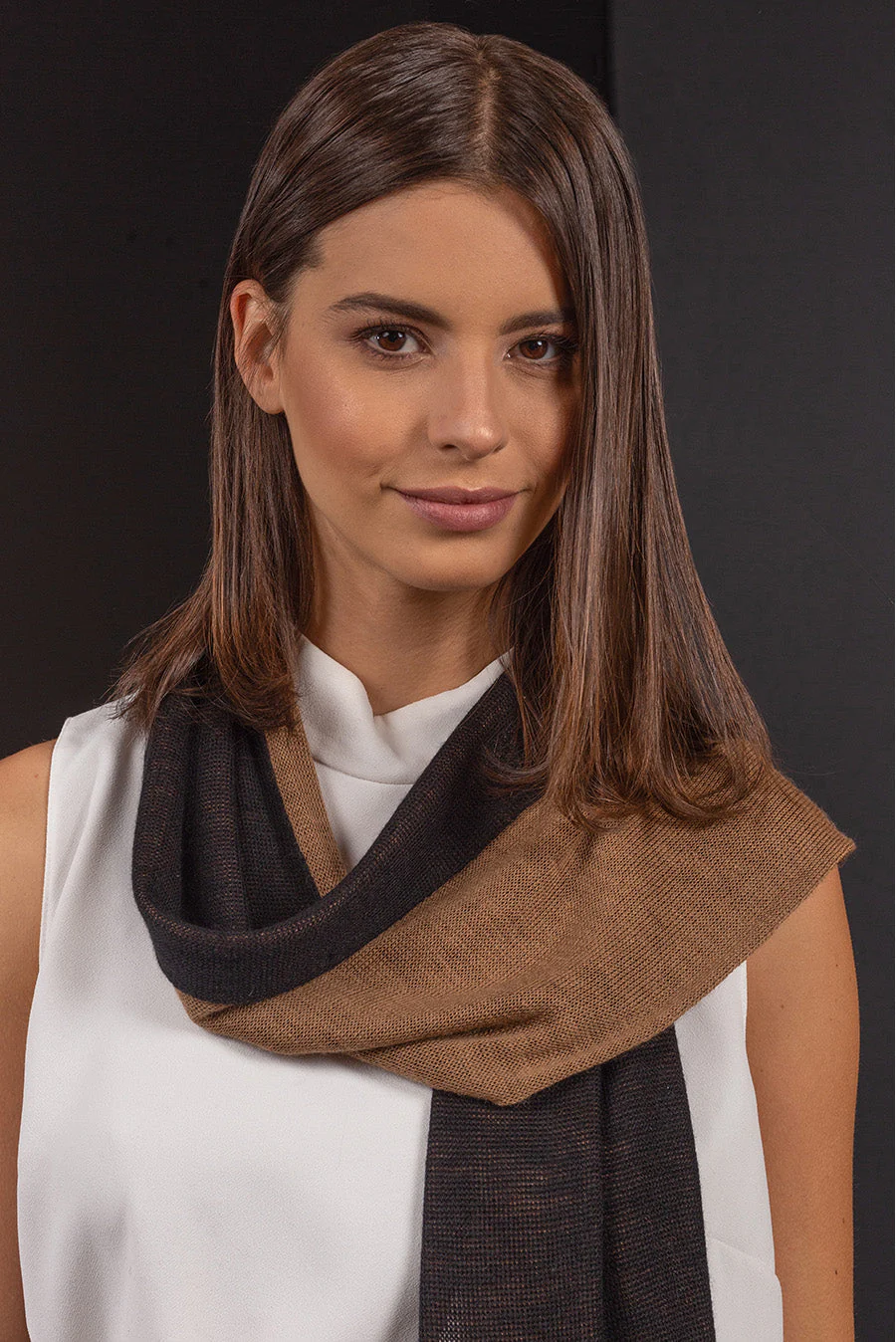 Brandy Scarf Alpaca 16 Color Camel & Black - Image 3