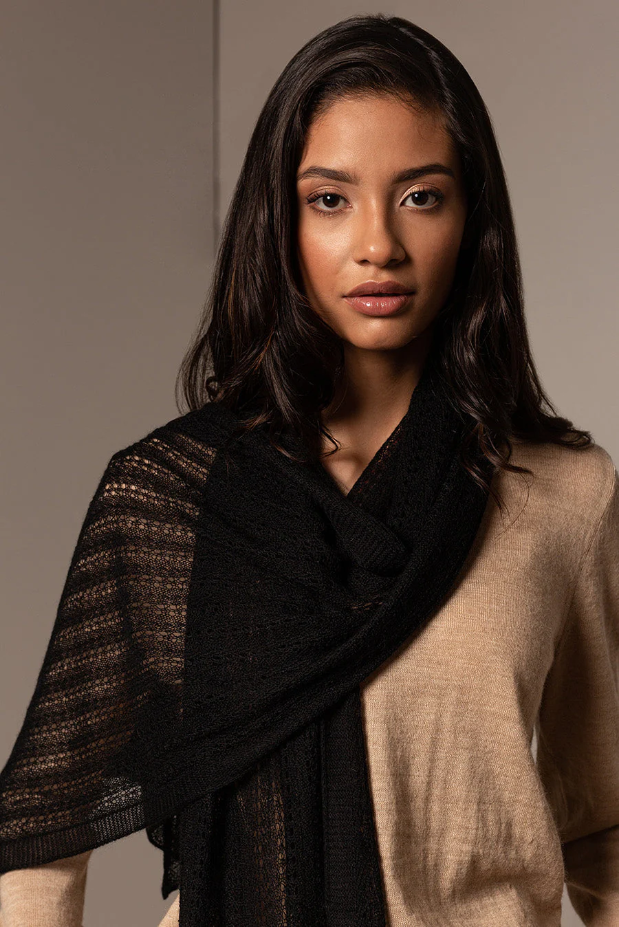 Brisa Scarf Alpaca 16 Color Black - Image 3