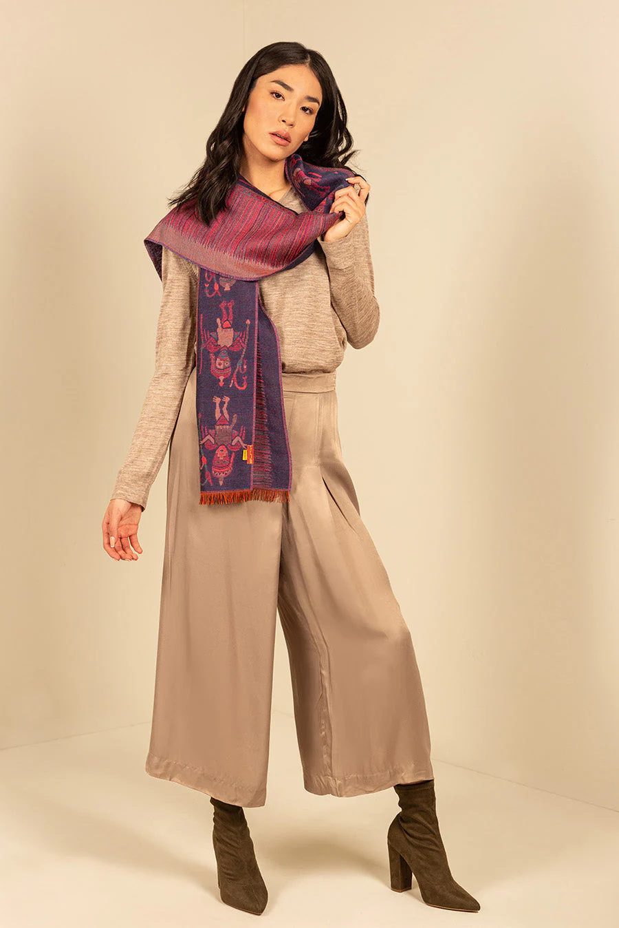 Nazca - 15 Scarf Baby Alpaca Color Morado - Image 5