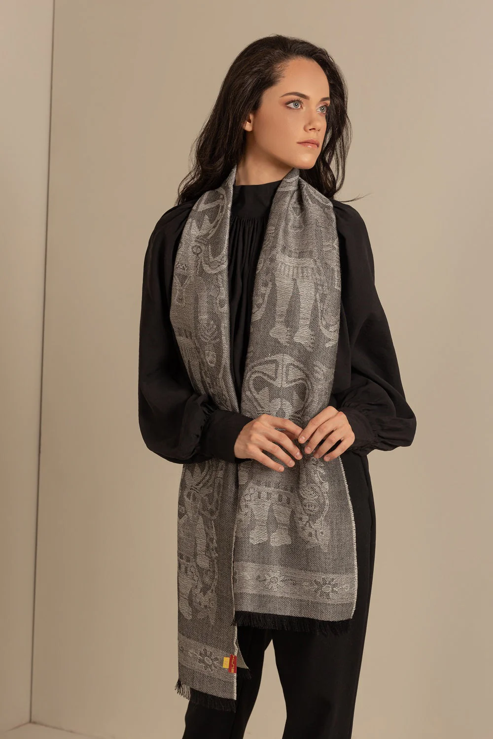 Nazca - 38 Scarf Baby Alpaca Color Grey Oscuro - Image 6