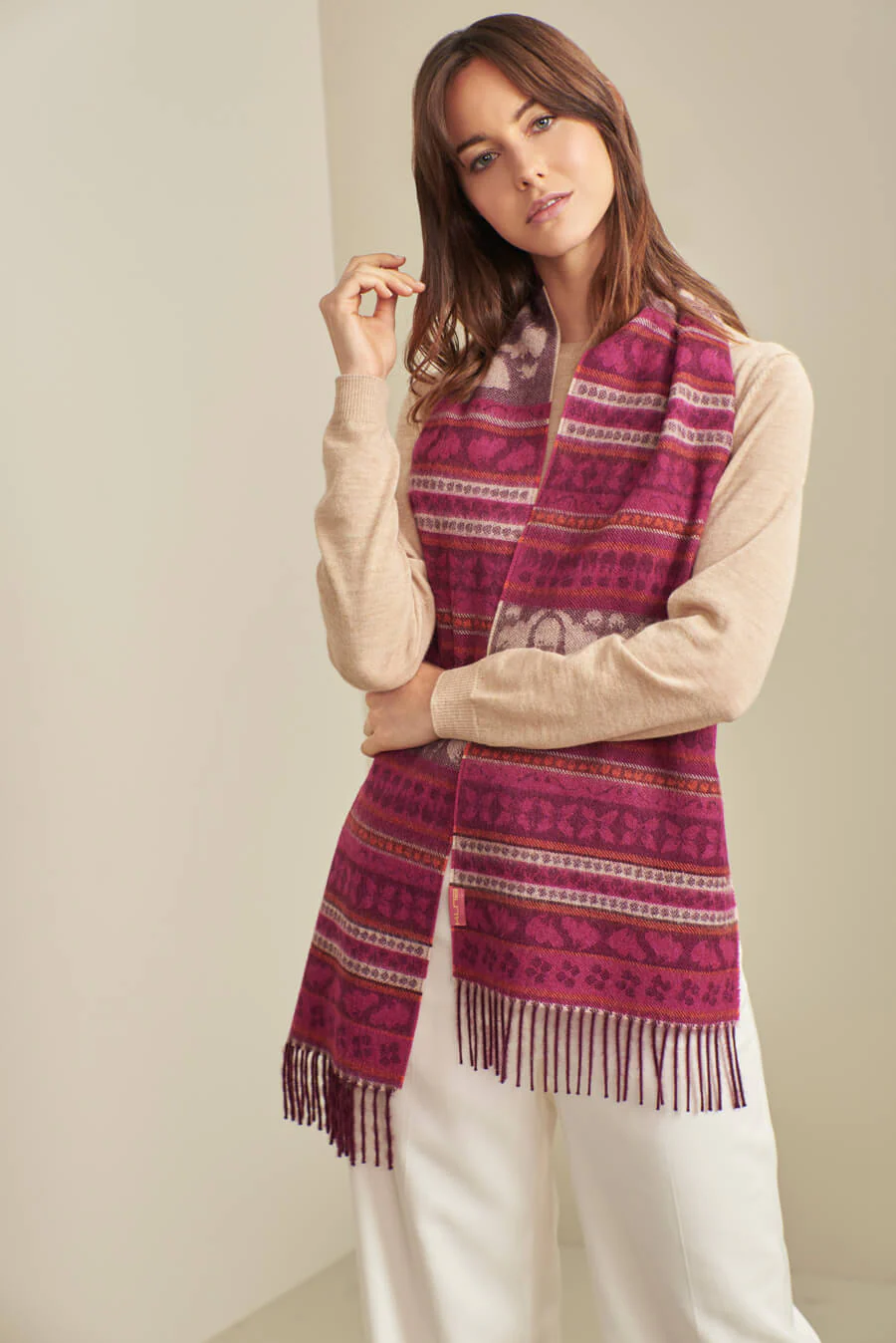 Uniaka Scarf Baby Alpaca Color Guinda - Image 3