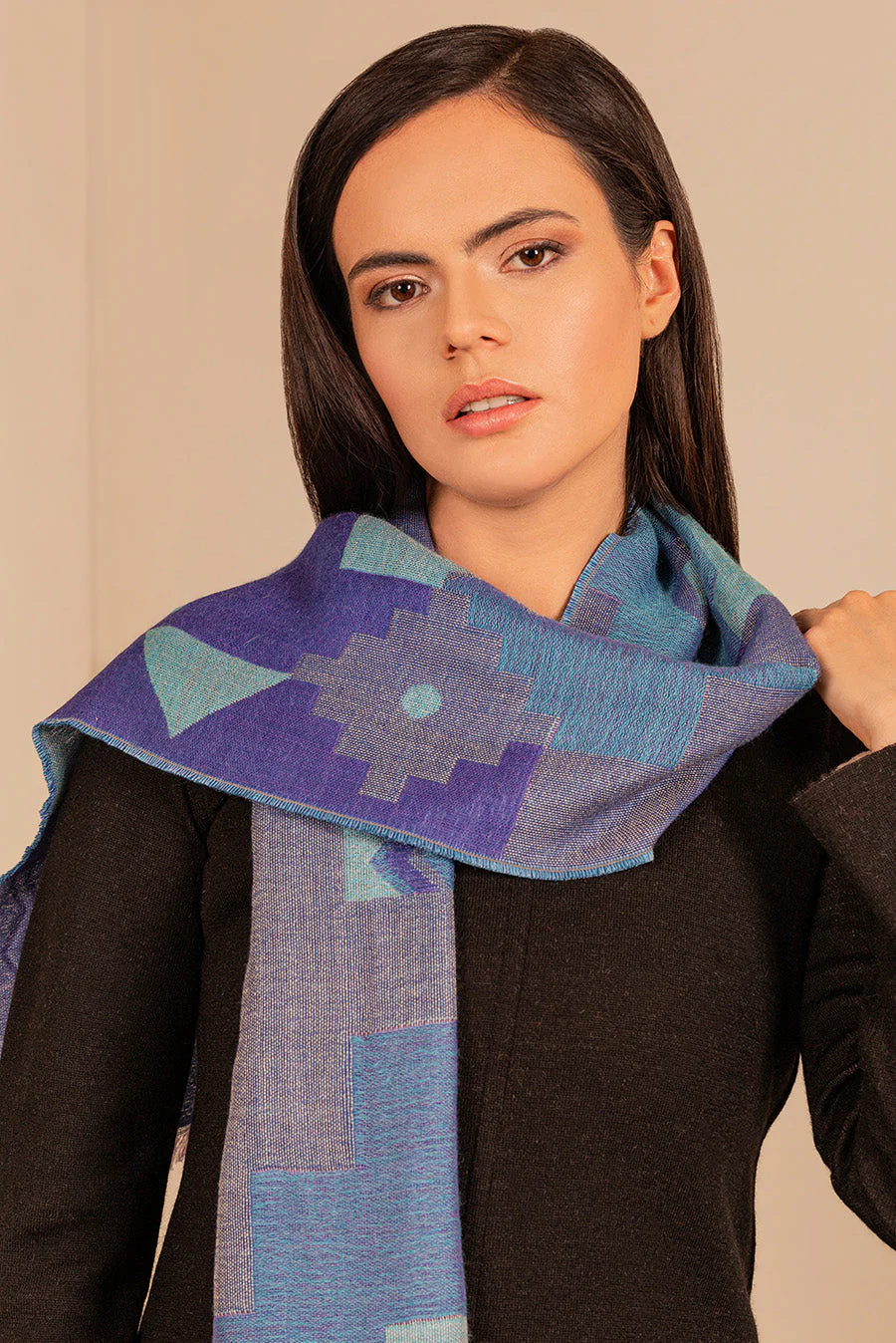 Unlike Scarf Baby Alpaca Color Blue - Image 4