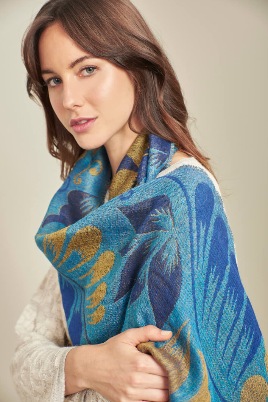 Untango Scarf Baby Alpaca Color Blue - Image 3
