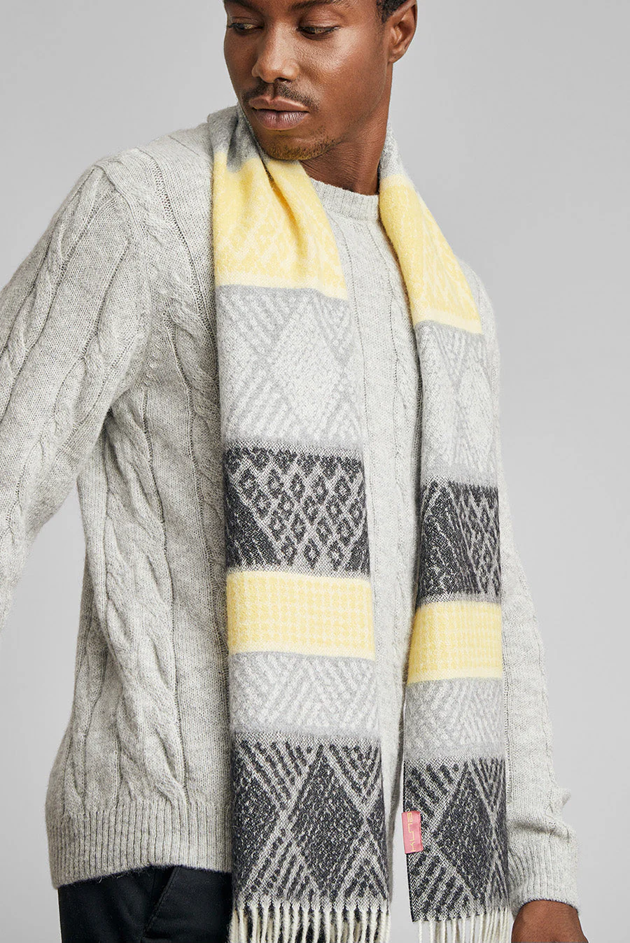Walid Scarf Baby Alpaca Color Grey & Amarillo - Image 5