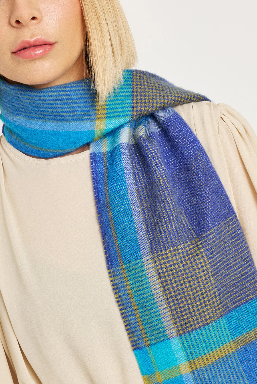 Weimar Scarf Baby Alpaca Color Blue - Image 3