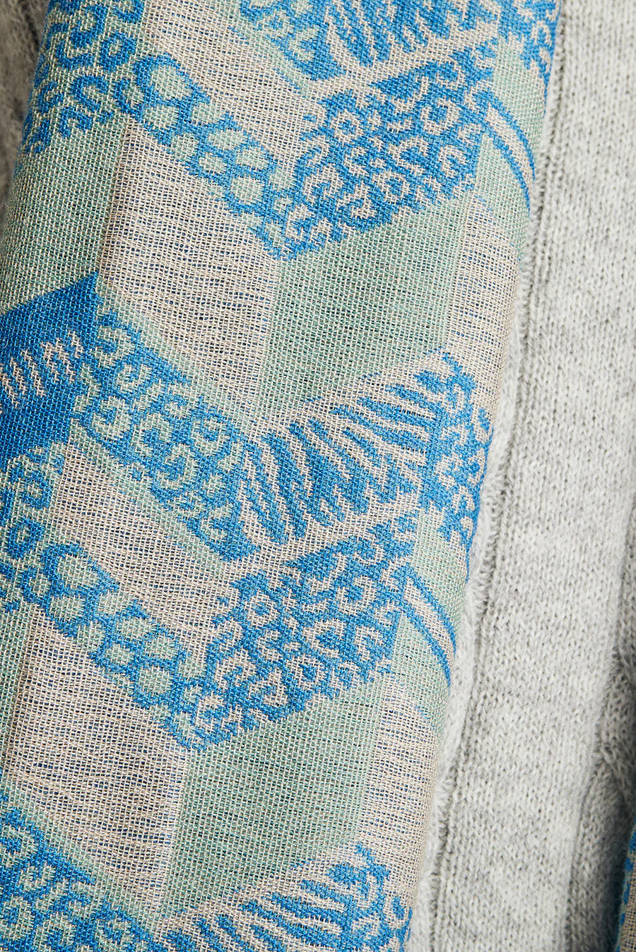 Wildlife Scarf Baby Alpaca Color Blue & Light Blue - Image 4