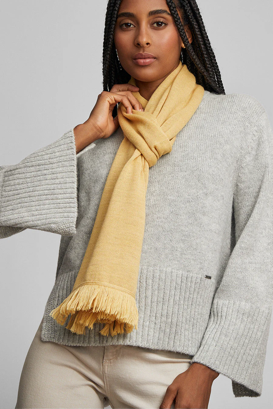Wolyn Scarf Baby Alpaca Color Amarelo - Image 3