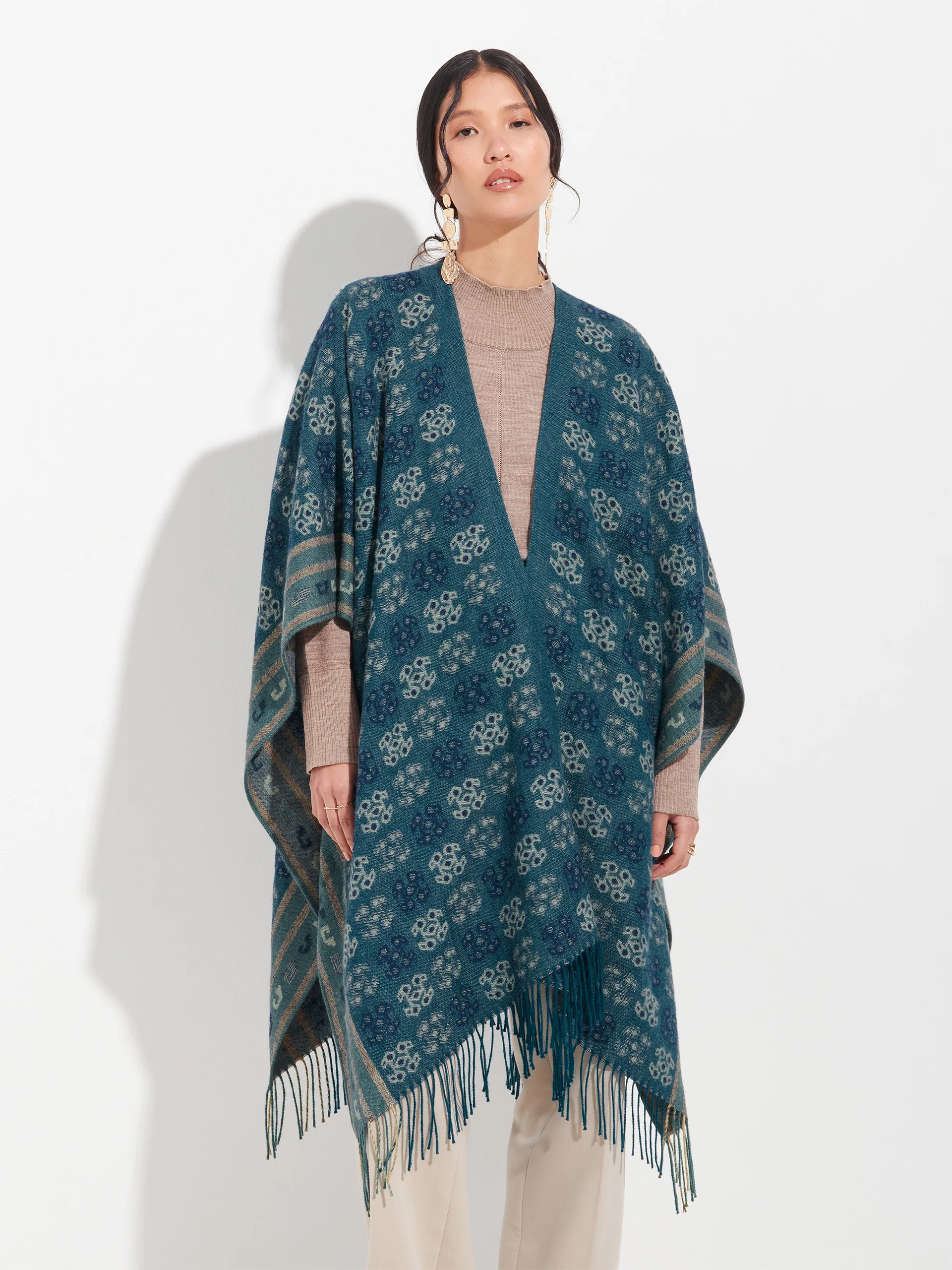Chancay - 35 Poncho Baby Alpaca Color Blue - Image 3