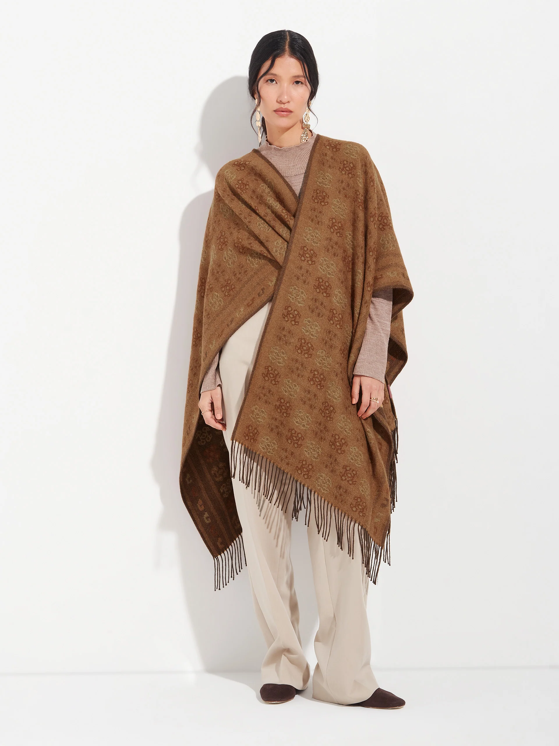 Chancay - 35 Poncho Baby Alpaca Color Brown - Image 10