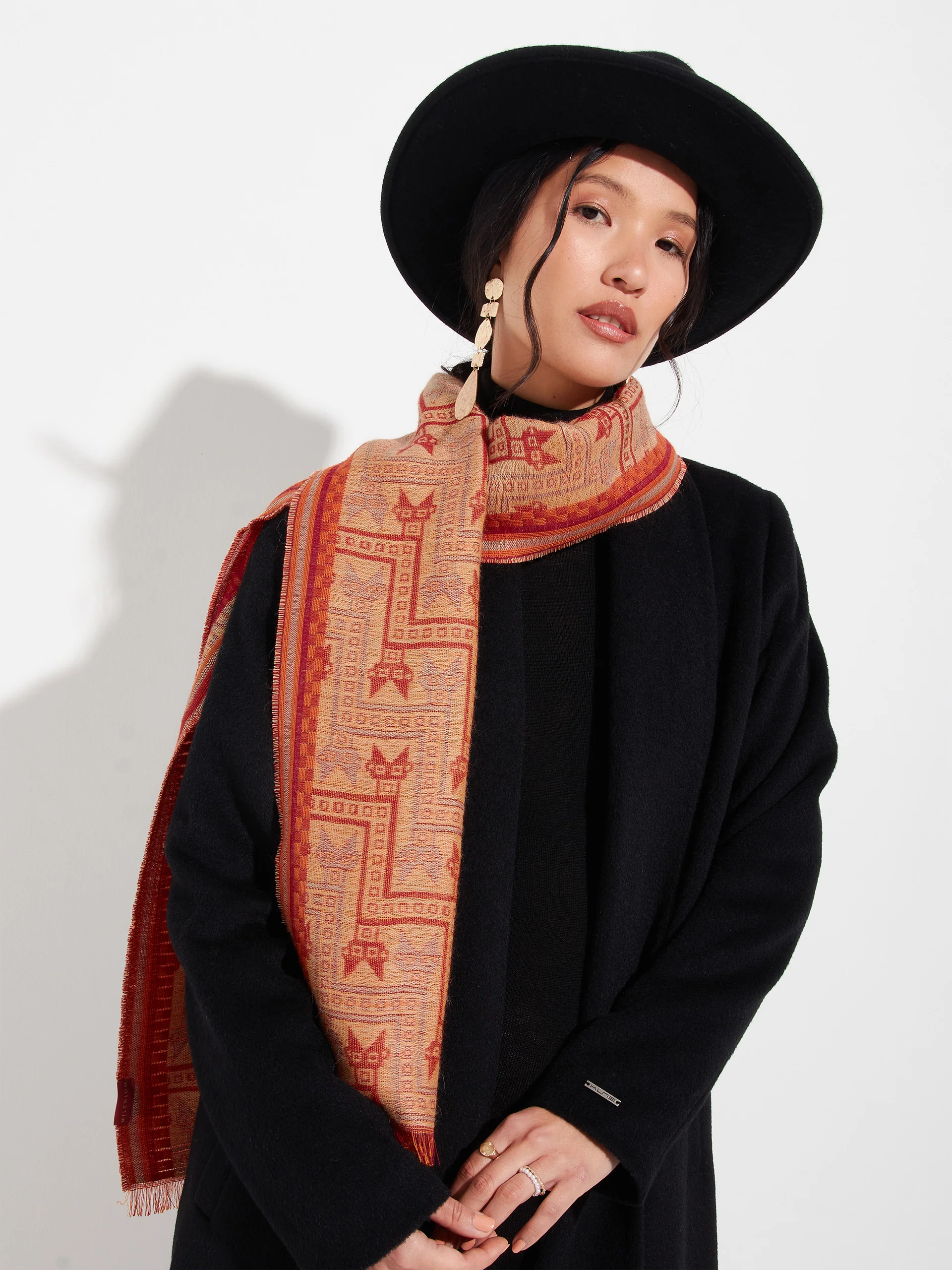 Chancay - 39 Scarf Baby Alpaca Color Red - Image 5