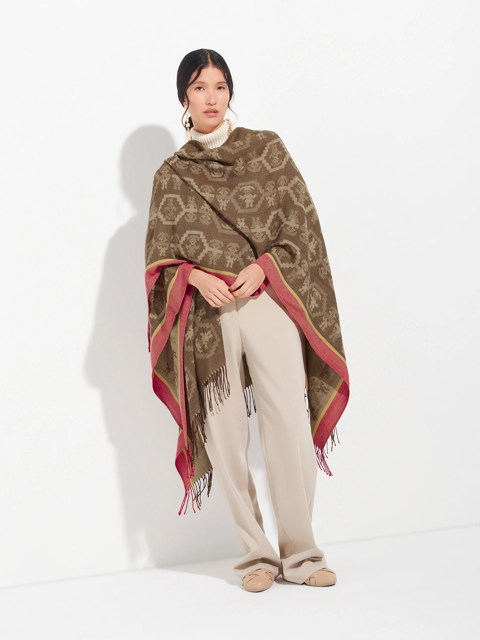 Chimu - 12 Poncho Royal Alpaca Color Yellow - Image 4