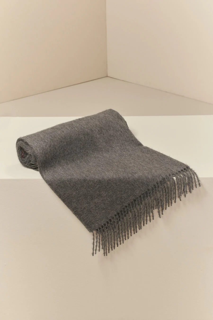 Bali Shawl Baby Alpaca Suri Color Grey Media - Image 3