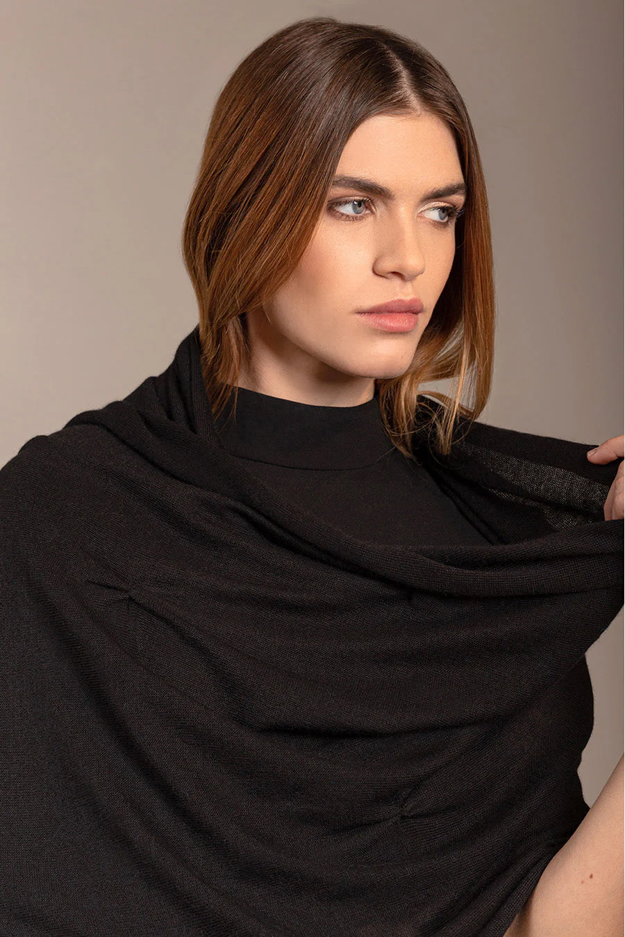 Blossom Shawl Alpaca 16 Color Black - Image 3