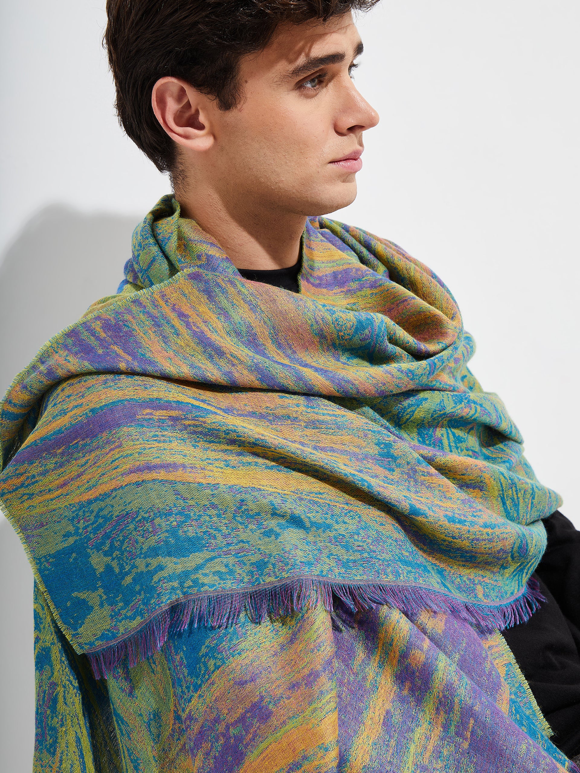 Eucalipto Arcoíris - Nueva Guinea Shawl Royal Alpaca & Silk Color Multicolor - Image 5