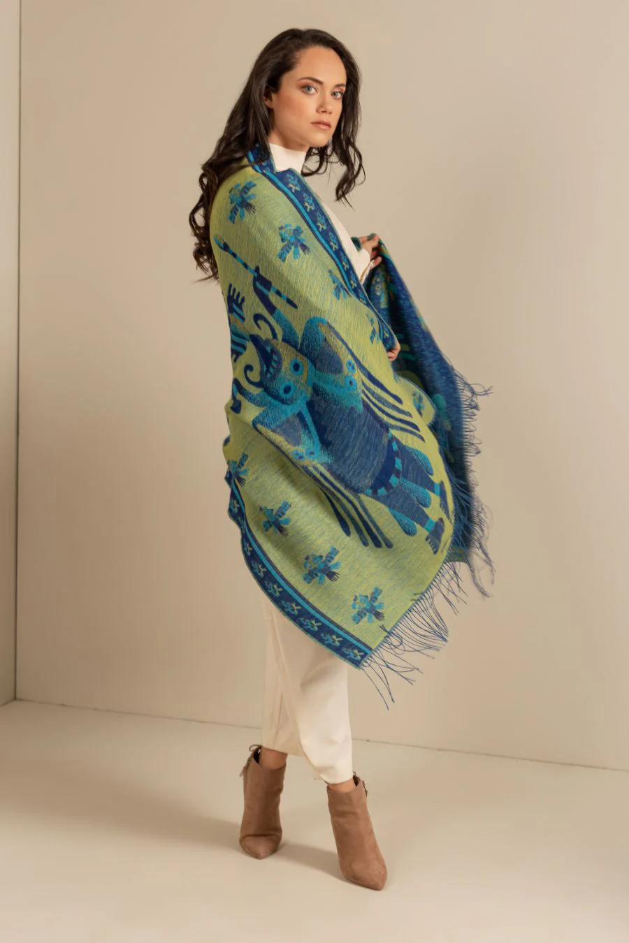 Nazca - 10 Shawl Baby Alpaca Color Blue - Image 3