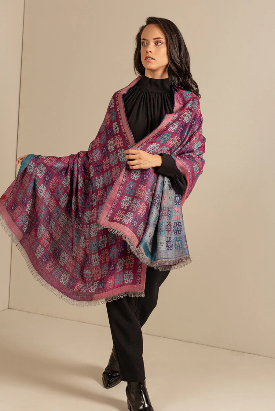 Nazca - 26 Shawl Royal Alpaca & Silk Color Light Blue